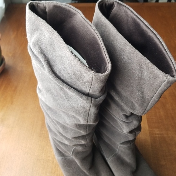 EUC Pesaro boots grey suede - Picture 4 of 8